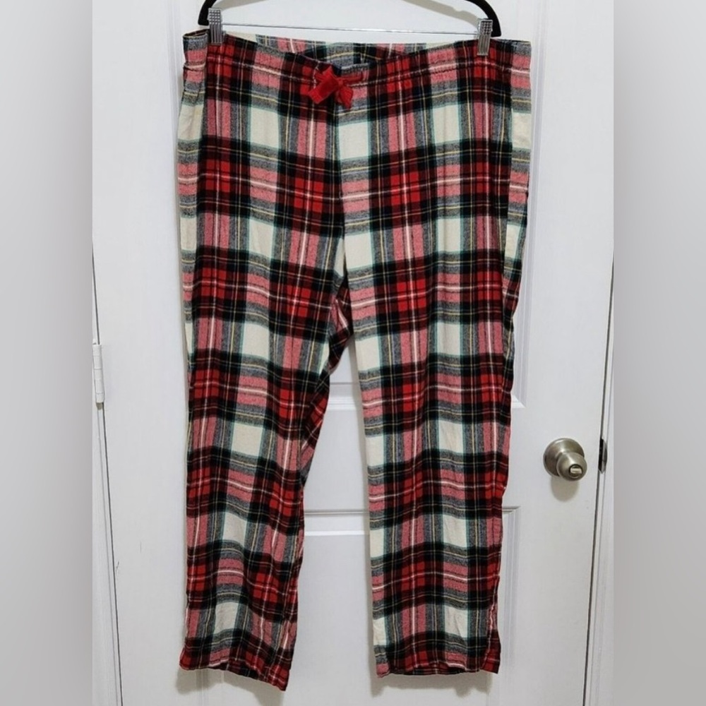 Old Navy plaid pajama pants